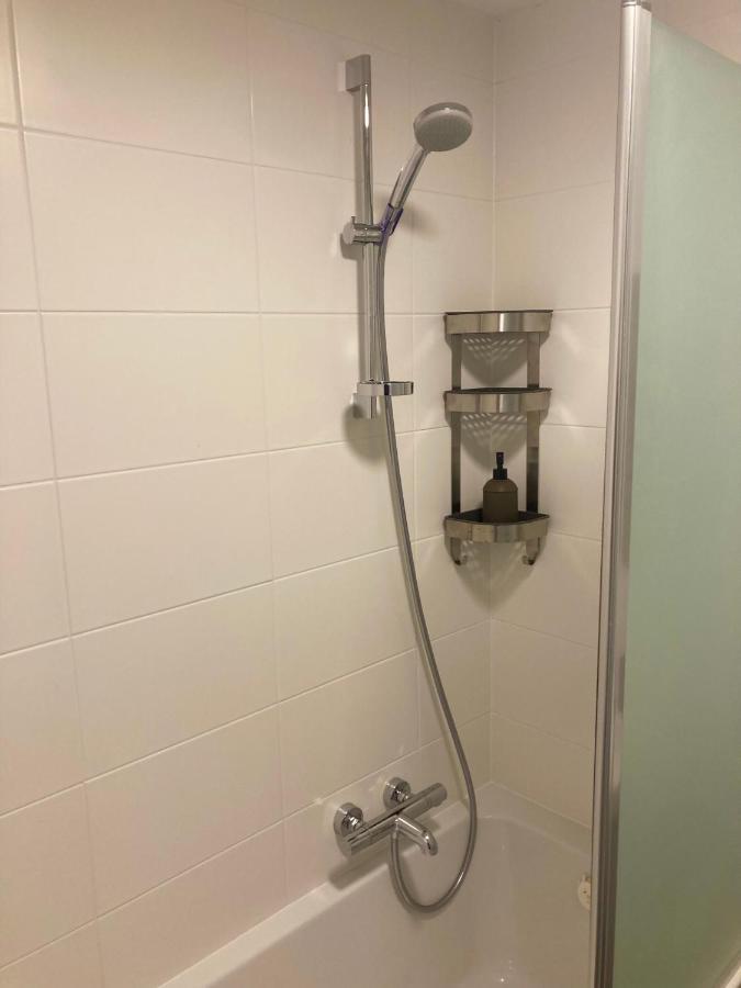 London Tower Apartments - Антверпен Екстериор снимка