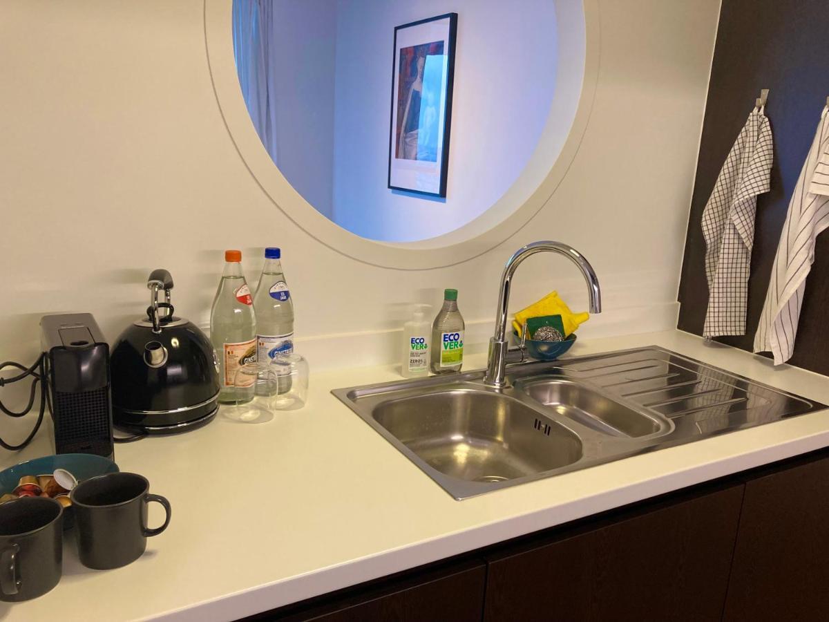 London Tower Apartments - Антверпен Екстериор снимка